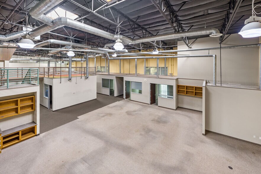 1815 Aston Ave, Carlsbad, CA à louer - Photo intérieure - Image 2 de 9