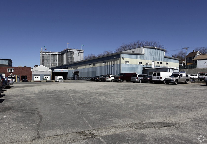 100-240 Barber Ave, Worcester, MA à louer - Photo du bâtiment - Image 3 de 19