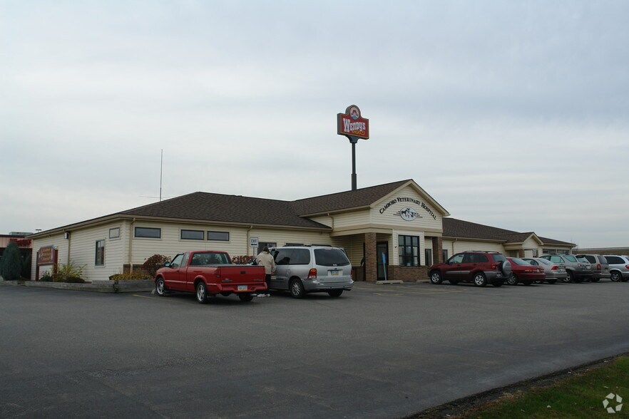 108 Washington Towne Blvd N, Edinboro, PA for lease - Primary Photo - Image 2 of 12