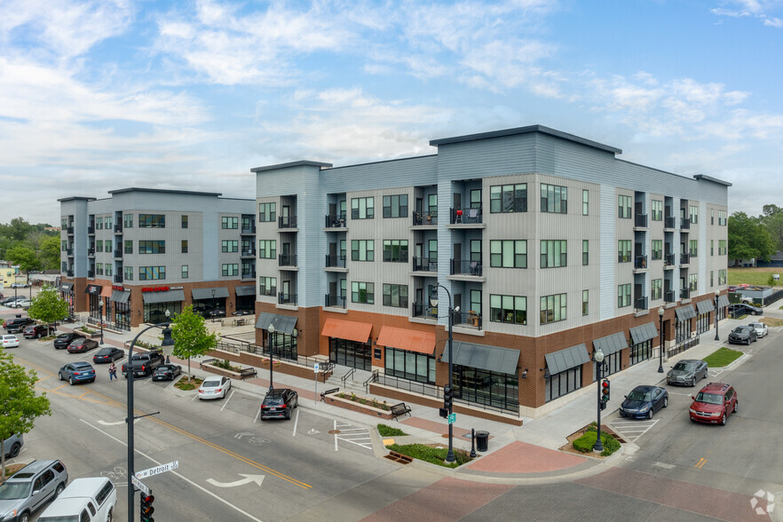 305 N Main St, Broken Arrow, OK for lease - Building Photo - Image 1 of 22