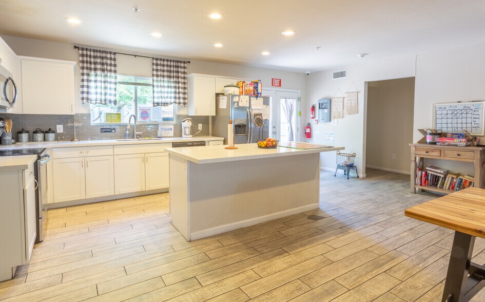 1514 W Bethany Home Rd, Phoenix, AZ à vendre - Photo intérieure - Image 3 de 9