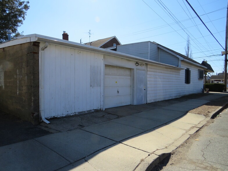 2048 S Broad St, Hamilton, NJ for sale - Building Photo - Image 2 of 13