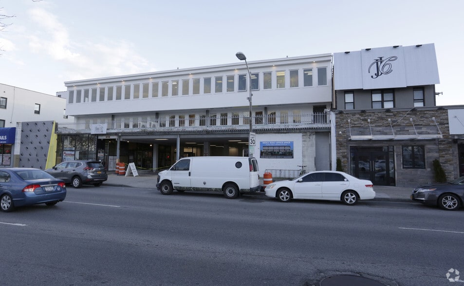 120 W Park Ave, Long Beach, NY for sale - Primary Photo - Image 1 of 28
