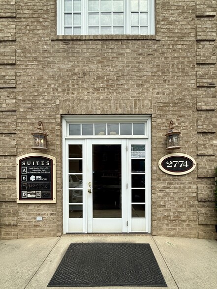 2774 Electric Rd, Roanoke, VA for lease - Building Photo - Image 3 of 12