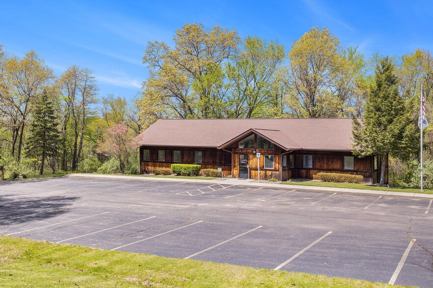 400 Buckner Rd, Battle Creek, MI for sale - Primary Photo - Image 1 of 1