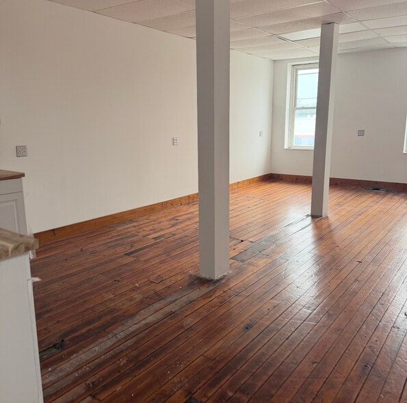 930 Oriskany St, Utica, NY for lease - Interior Photo - Image 3 of 19