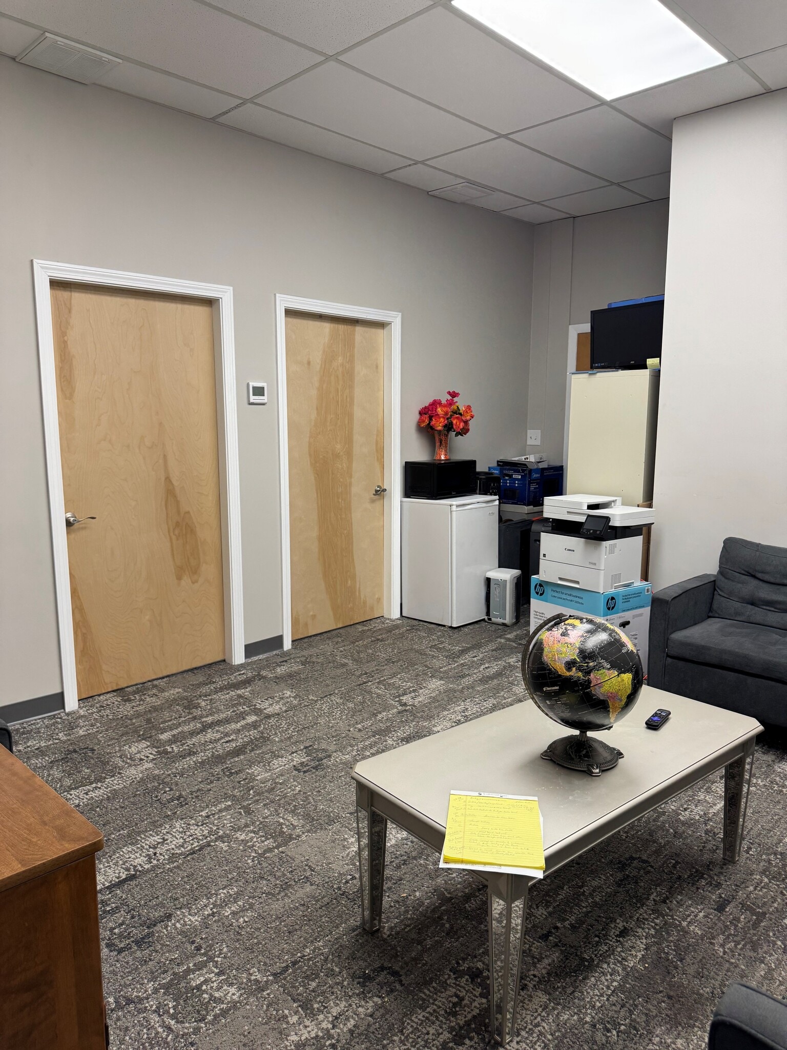 24 Crescent St, Waltham, MA à louer Photo intérieure- Image 1 de 2