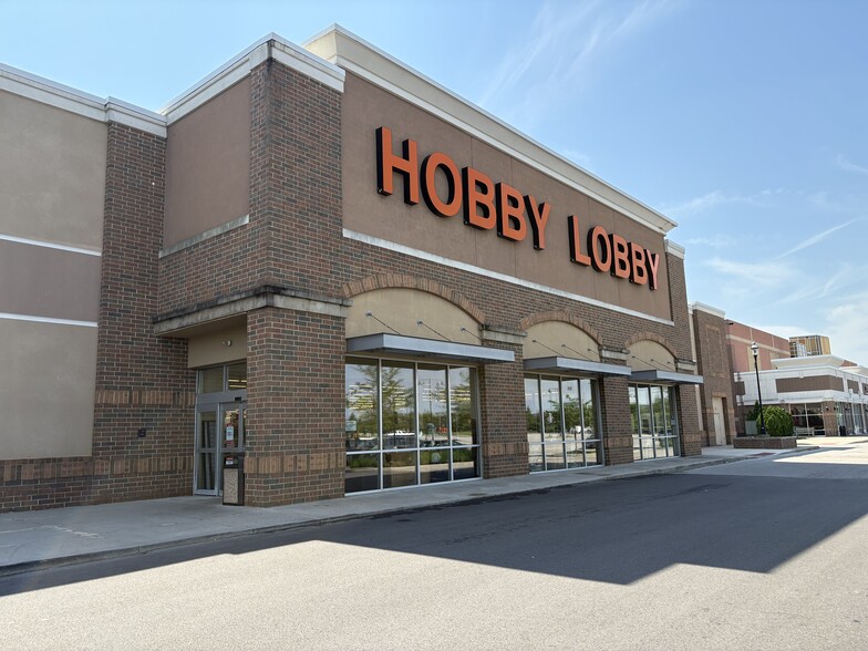 4144-4178 Buckeye Pky, Grove City, OH for lease - Building Photo - Image 2 of 7