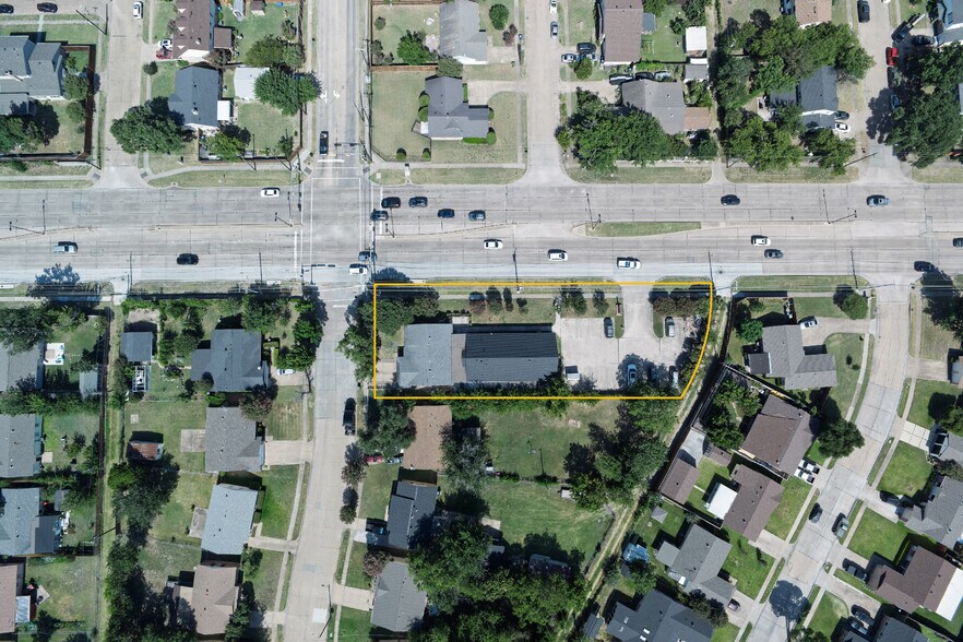 4502 Lawler Rd, Garland, TX à vendre - Photo du bâtiment - Image 2 de 7