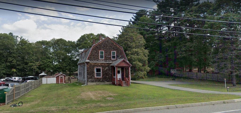 657 Bedford St, Abington, MA à vendre Photo du bâtiment- Image 1 de 1