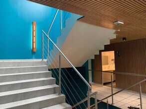 1 Rue De Terre Neuve, Les Ulis for lease Interior Photo- Image 2 of 6