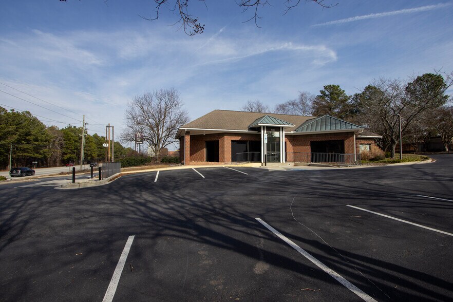 9800 Two Notch Rd, Columbia, SC à vendre - Photo du bâtiment - Image 2 de 9