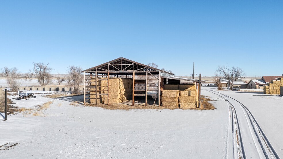 24500 E Garrett Rd, Calhan, CO à vendre - Photo du bâtiment - Image 2 de 21