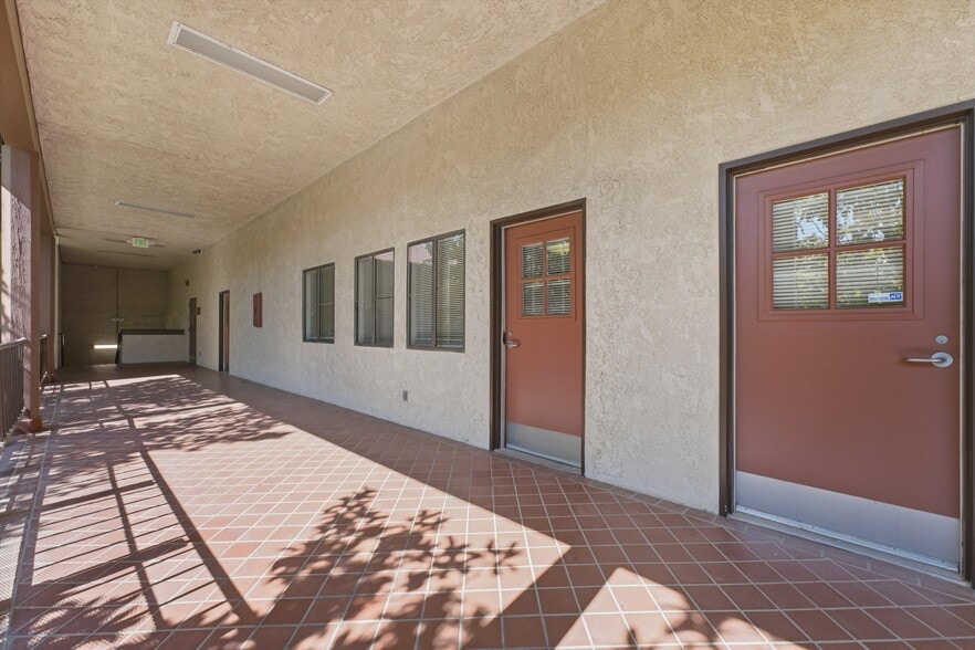 44725 10th St W, Lancaster, CA for sale - Building Photo - Image 2 of 69