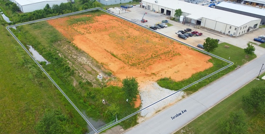 2075 Turnbow Ave, Springdale, AR for sale - Building Photo - Image 2 of 7