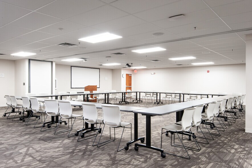 550 N Meridian St, Indianapolis, IN à louer - Photo intérieure - Image 3 de 12