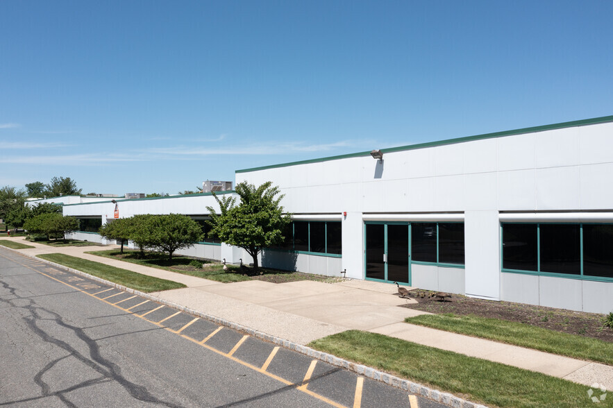 191 Talmadge Rd, Edison, NJ for lease - Primary Photo - Image 1 of 6