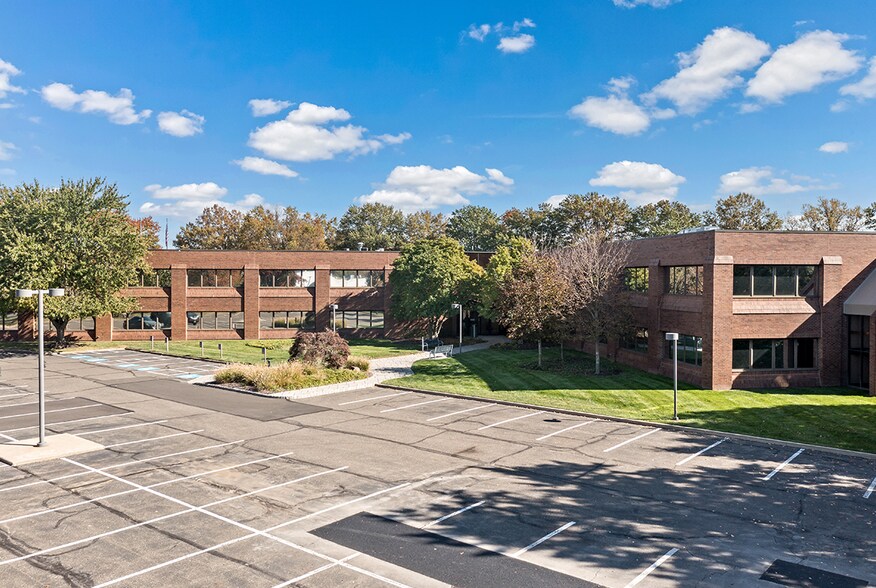 101 Gibraltar Rd, Horsham Township, PA à louer - Photo du bâtiment - Image 3 de 11