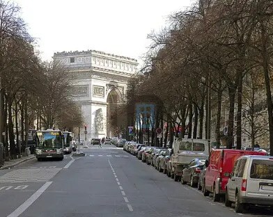 Retail in Paris for sale Building Photo- Image 1 of 3