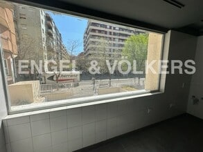 Office in Barcelona, Barcelona for lease Interior Photo- Image 1 of 15