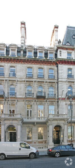 22 Grosvenor Gdns, Londres à louer - Photo du bâtiment - Image 3 de 52