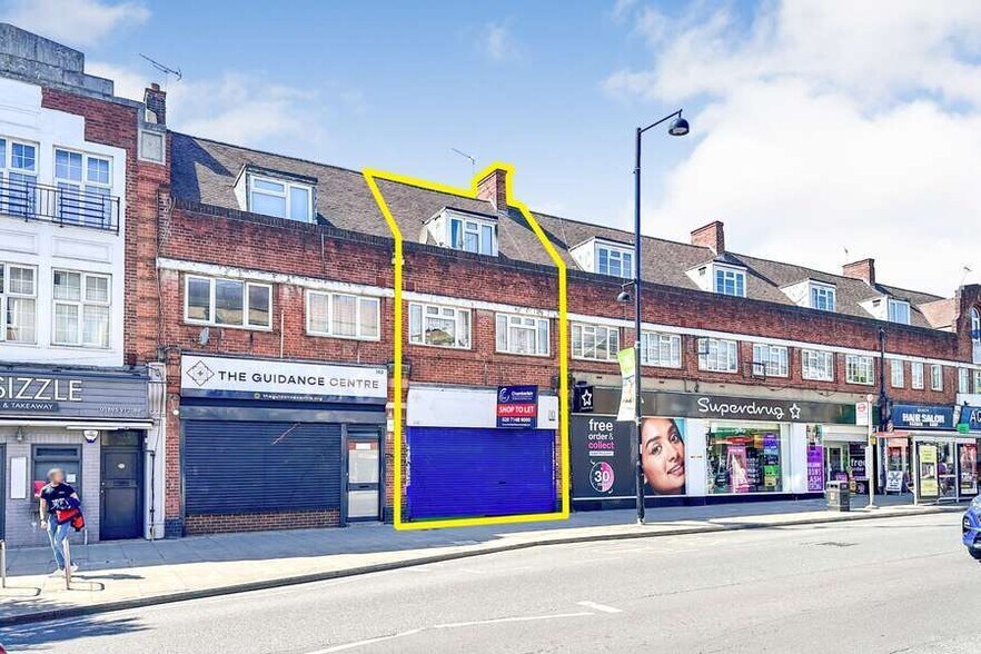 100 Victoria Rd, Ruislip à vendre - Photo du bâtiment - Image 3 de 3