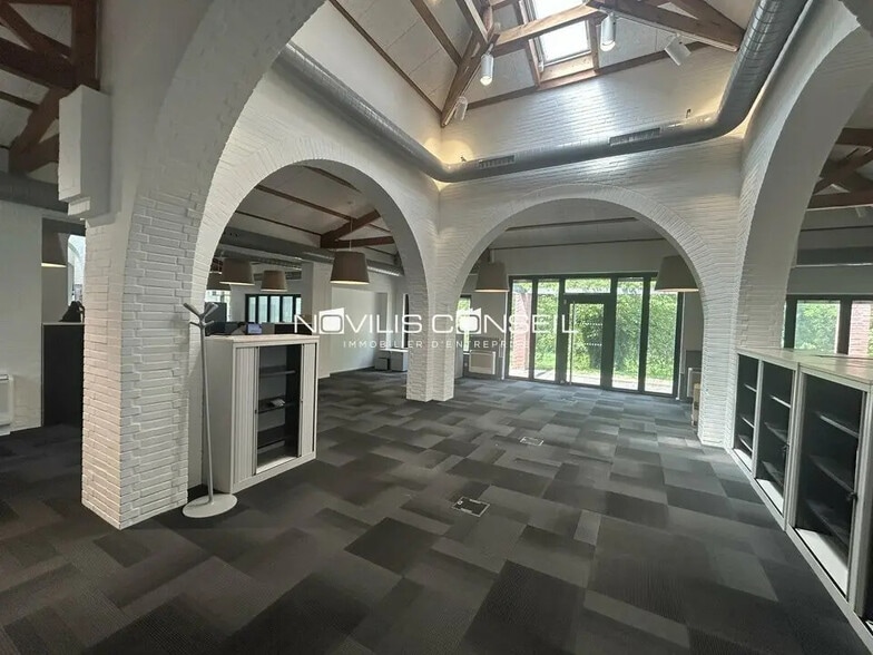 Office in Balma for lease - Interior Photo - Image 2 of 9