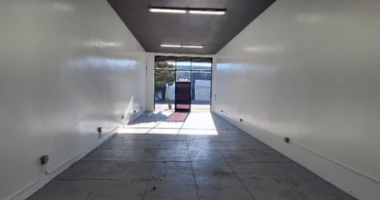 427 Venice Blvd, Los Angeles, CA for lease Interior Photo- Image 2 of 12