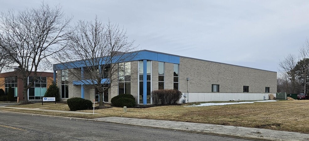 1570 St Paul Ave, Gurnee, IL for sale - Building Photo - Image 3 of 4