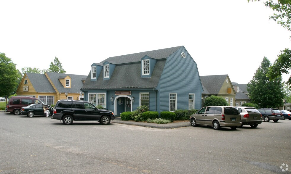17 Commons Dr, Litchfield, CT à louer - Photo du bâtiment - Image 1 de 4