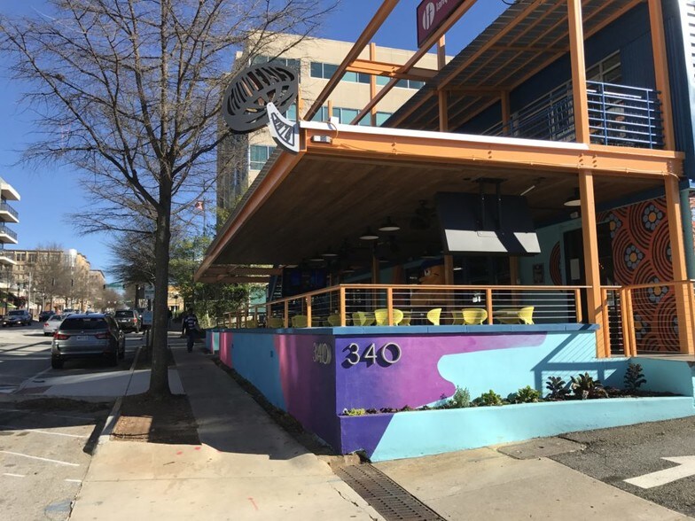 340 W Ponce De Leon Ave, Decatur, GA à louer - Photo du bâtiment - Image 2 de 4