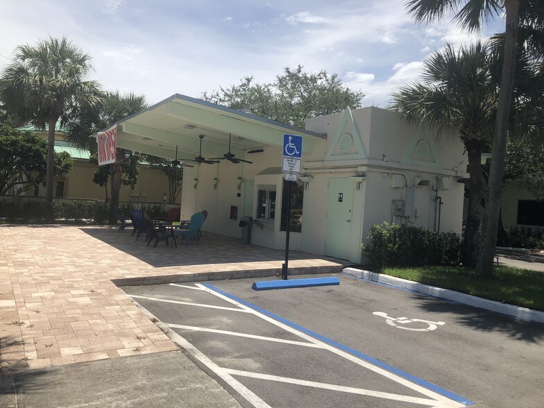 4300 Broward Blvd, Fort Lauderdale, FL for sale - Building Photo - Image 3 of 6