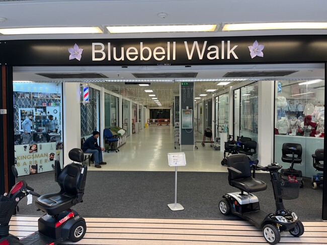 Plus de détails pour Bluebell Walk, Greenock - Vente au détail à louer