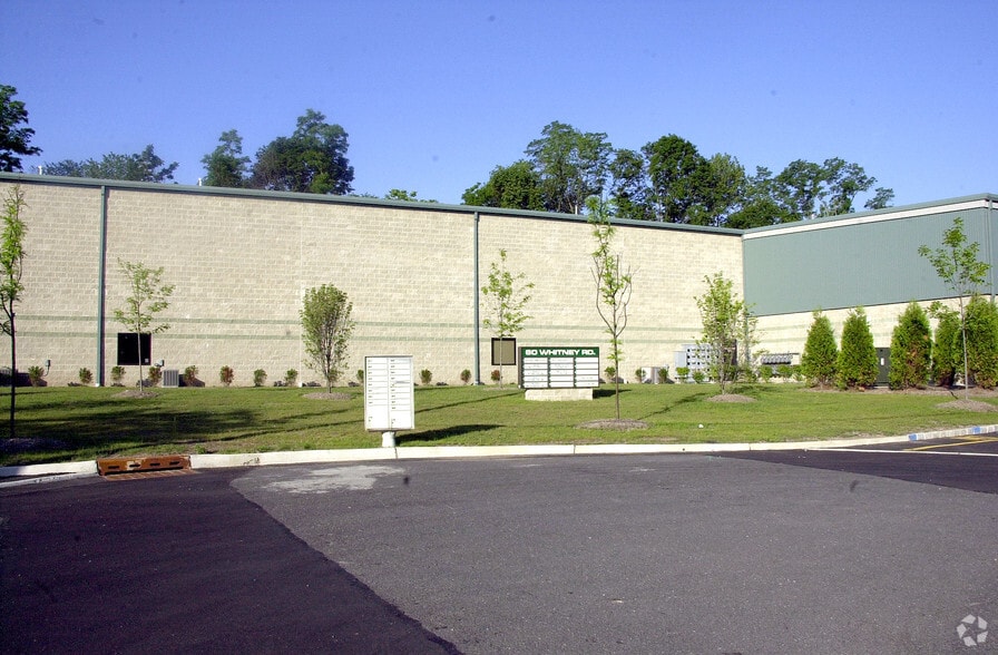 60 Whitney Rd, Mahwah, NJ for lease - Building Photo - Image 2 of 22