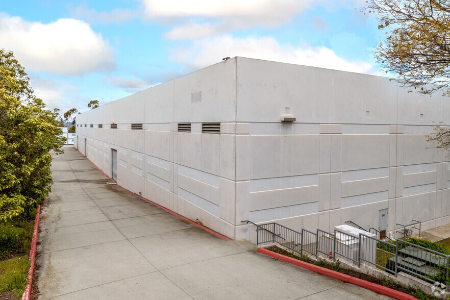 13400 Danielson St, Poway, CA for sale - Building Photo - Image 2 of 7