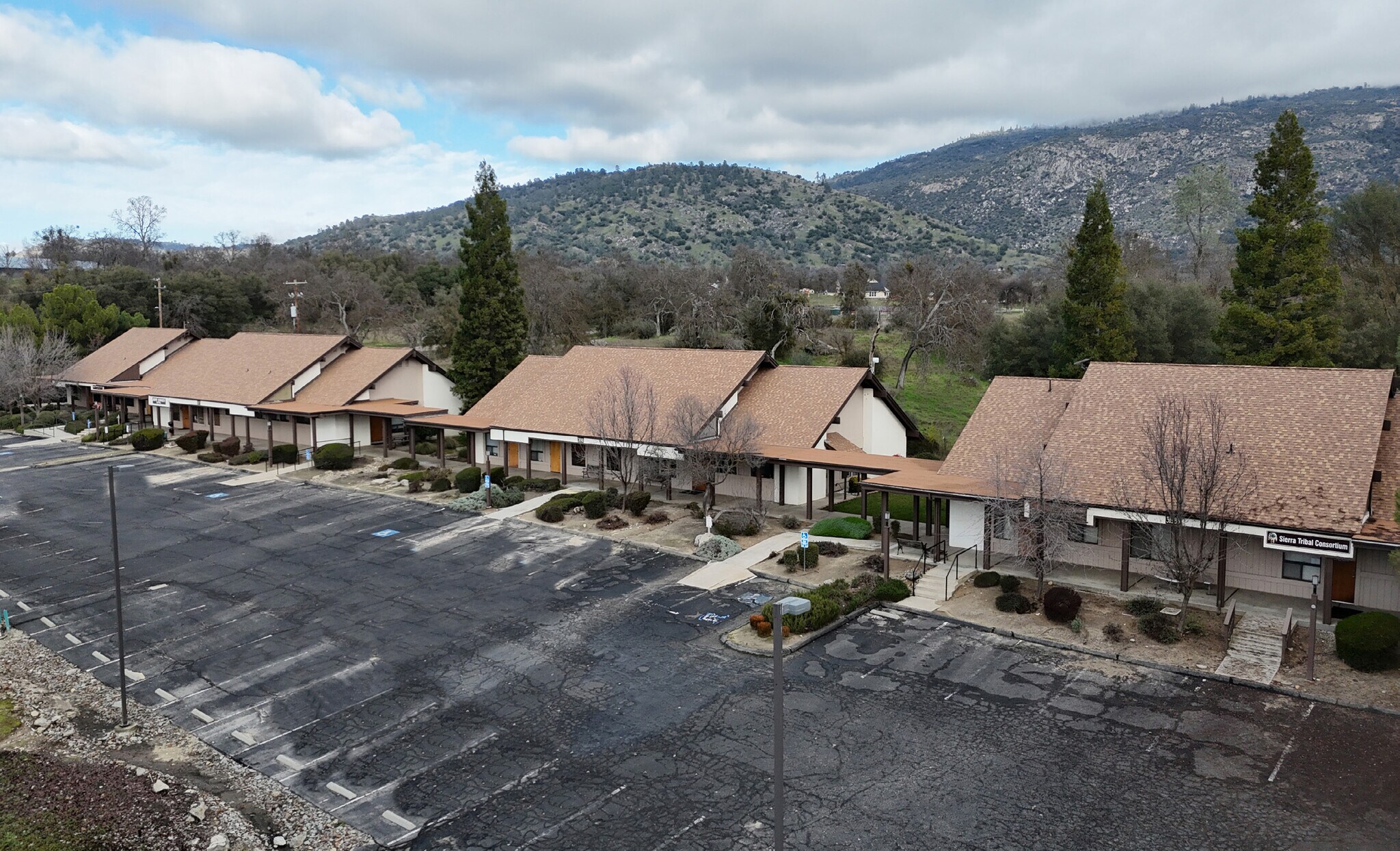 31975-31985 Lodge Rd, Auberry, CA à vendre Photo principale- Image 1 de 27