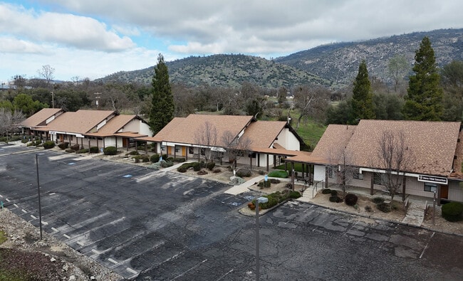 More details for 31975-31985 Lodge Rd, Auberry, CA - Office for Sale