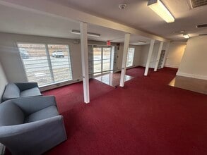 18 Woods Corner Rd, East Setauket, NY for lease Interior Photo- Image 2 of 9