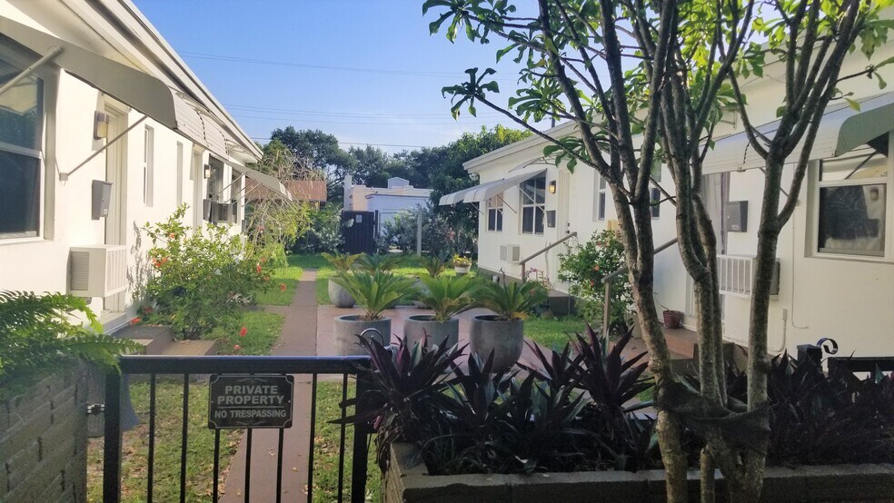 1933 Dewey St, Hollywood, FL à vendre - Photo du bâtiment - Image 2 de 19