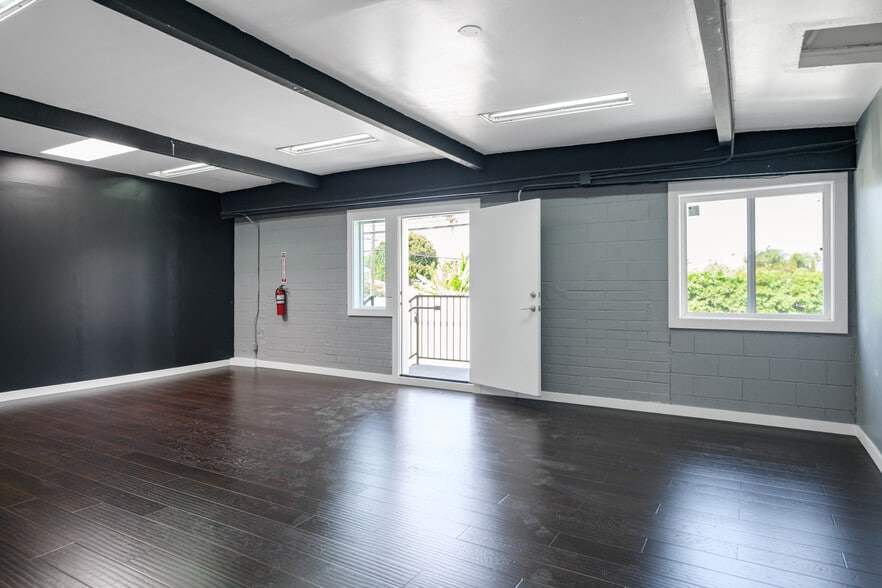 13347 W Washington Blvd, Los Angeles, CA for lease - Building Photo - Image 2 of 5