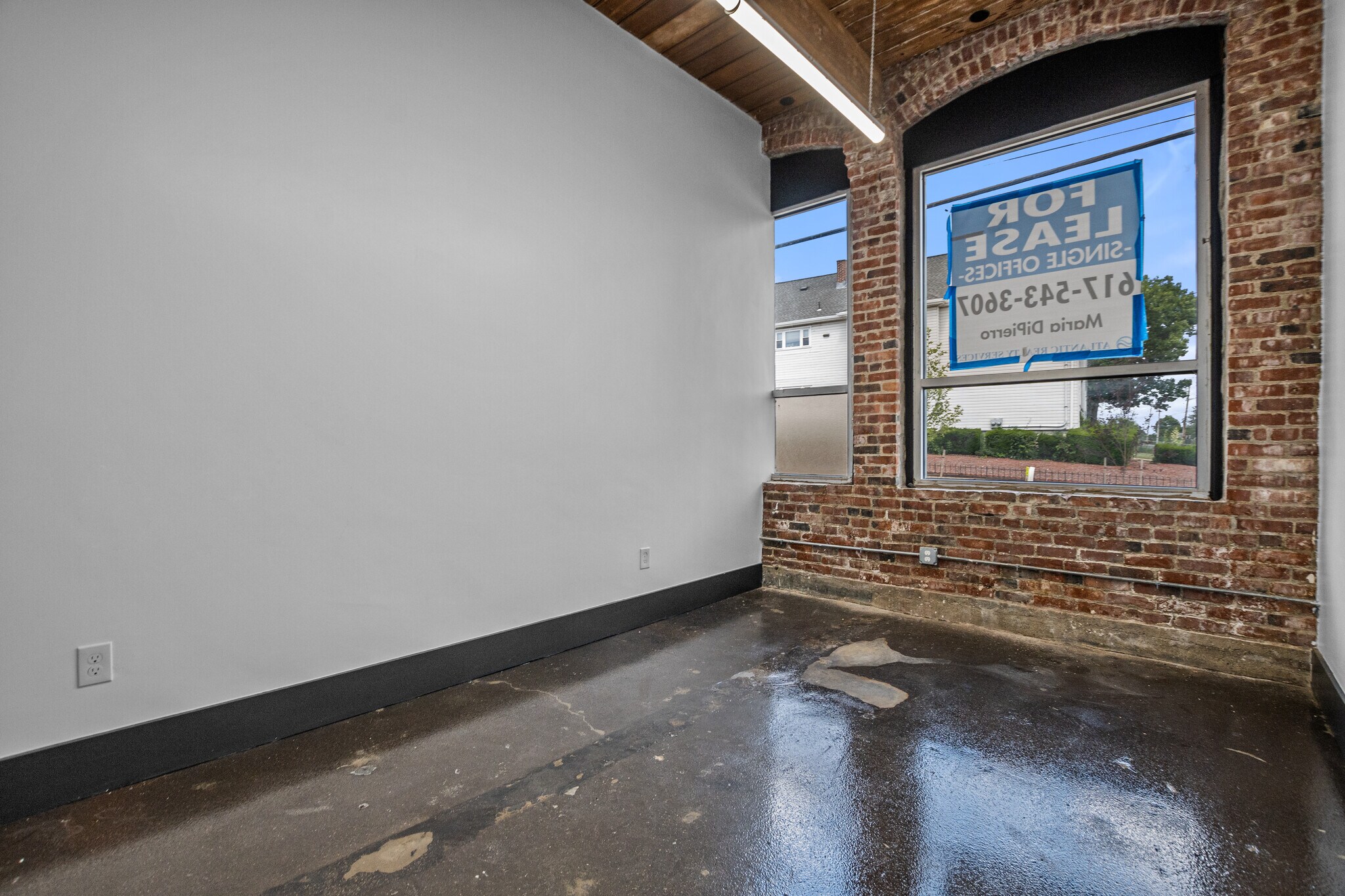 67 Maplewood St, Malden, MA for lease Interior Photo- Image 1 of 9