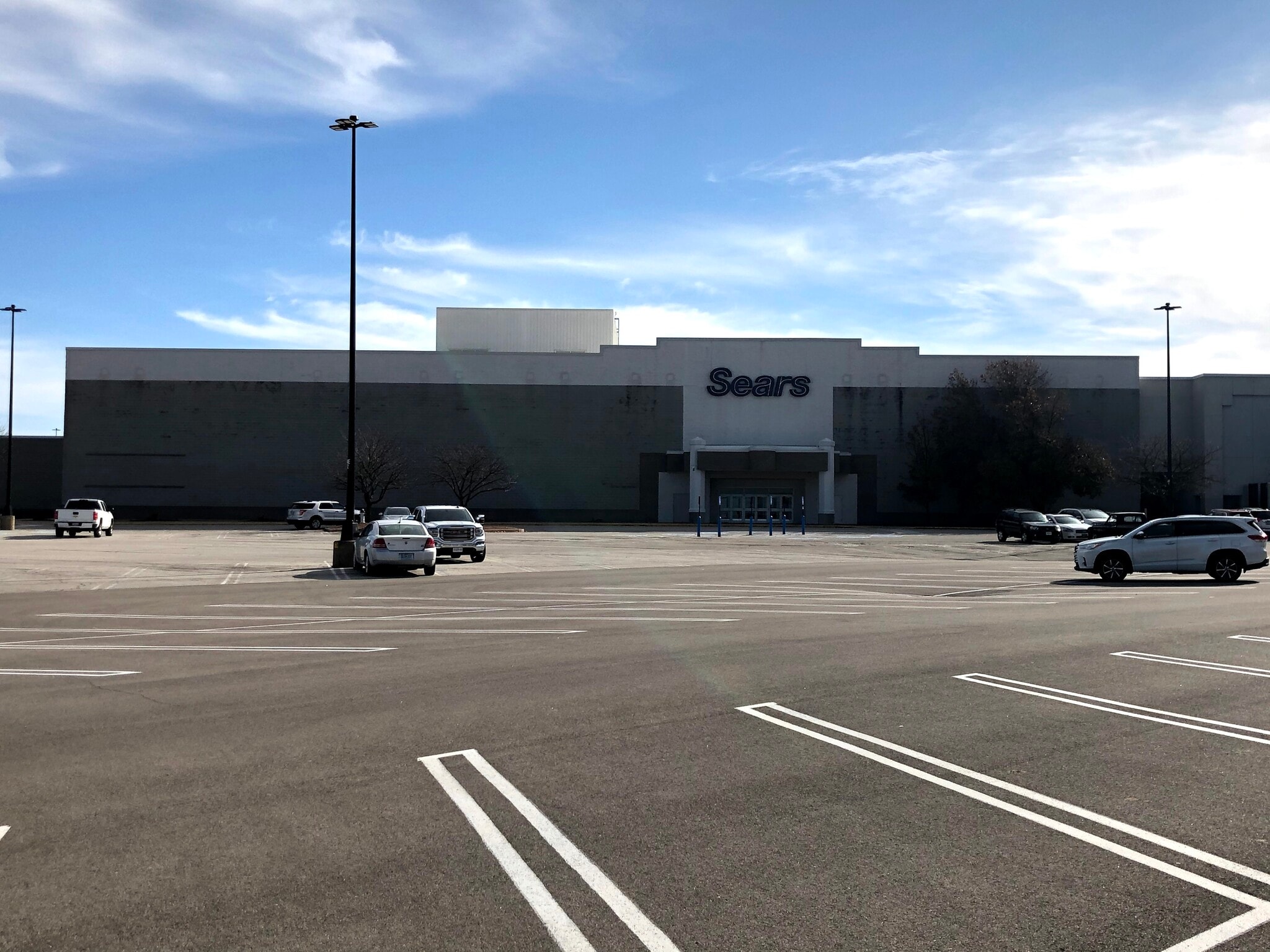 3 Mid Rivers Mall, Saint Peters, MO for lease Primary Photo- Image 1 of 7
