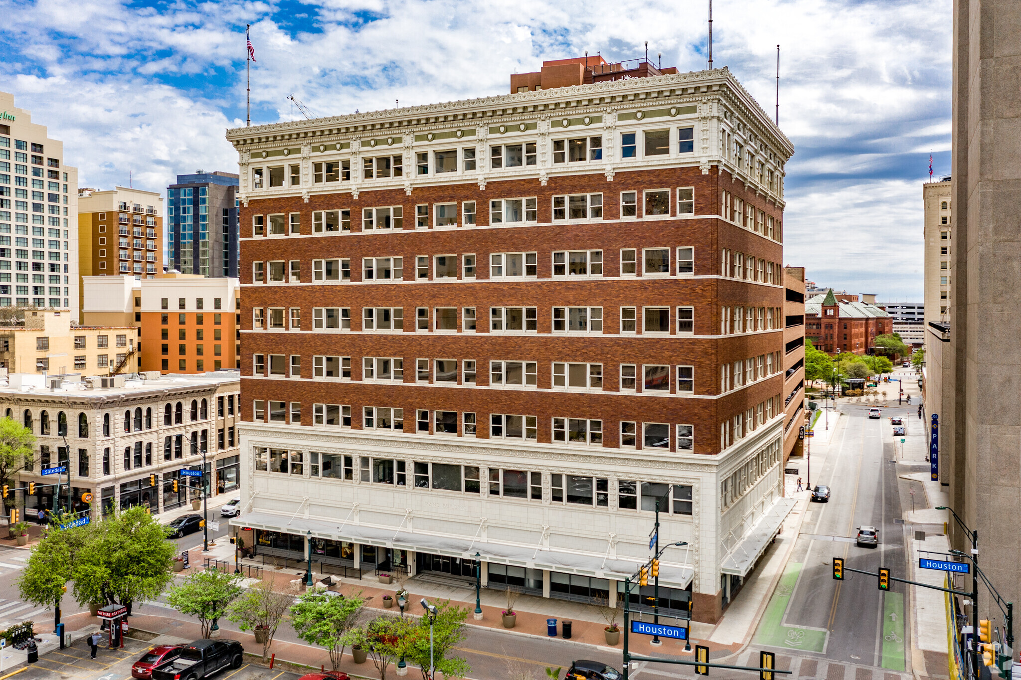 110 E Houston St, San Antonio, TX for lease Building Photo- Image 1 of 8