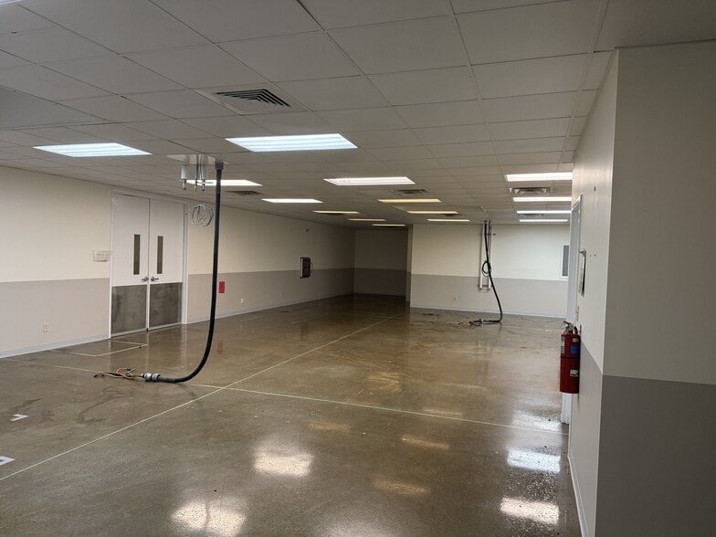 100 Hudson Industrial Dr, Griffin, GA for sale - Building Photo - Image 3 of 6