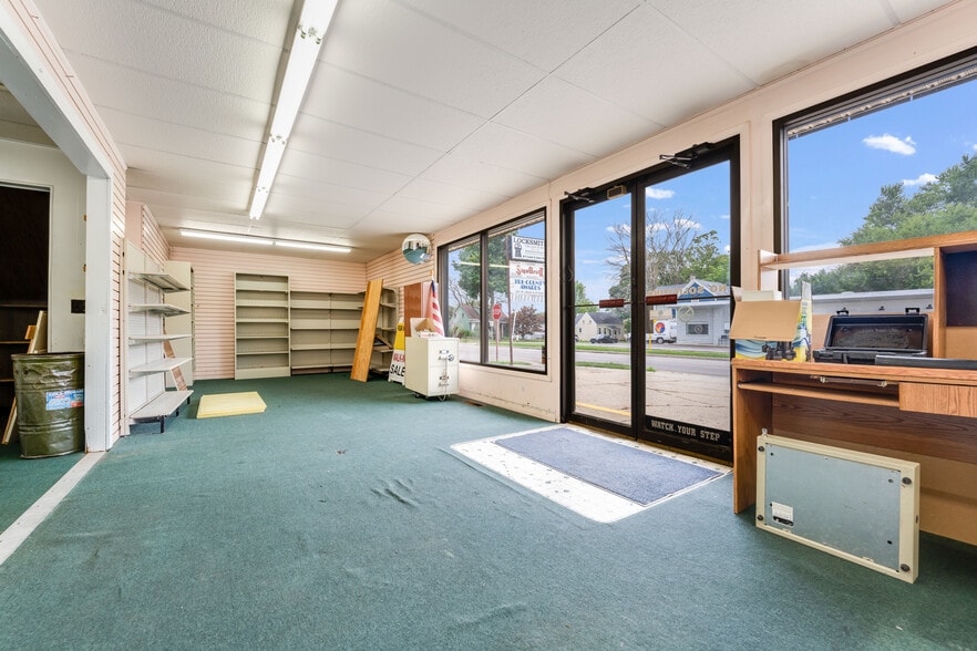 1001 S E St, Richmond, IN à vendre - Photo du bâtiment - Image 3 de 5