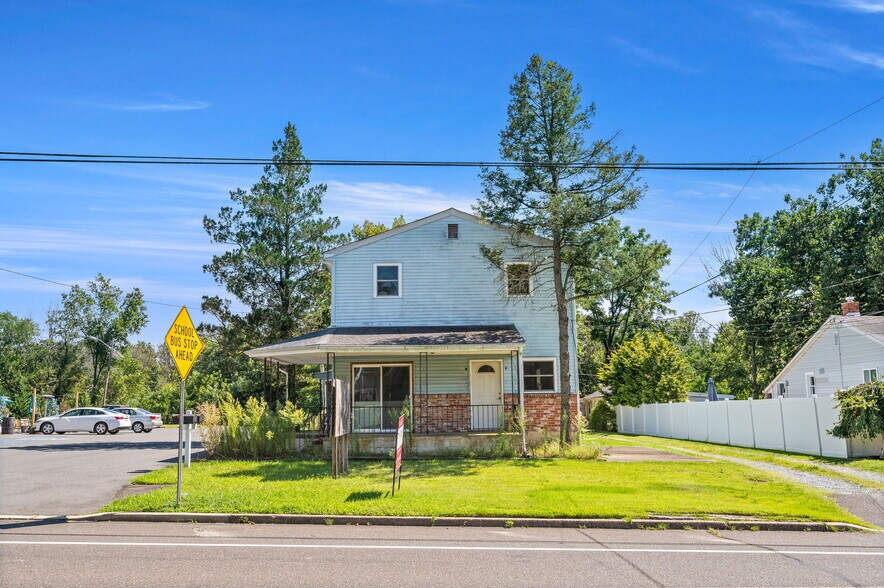 69 Route 156, Trenton, NJ à vendre - Photo du bâtiment - Image 3 de 13