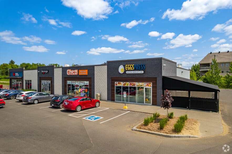 2305 Av Du Marché, St-Lin-Laurentides, QC à louer - Photo principale - Image 1 de 9