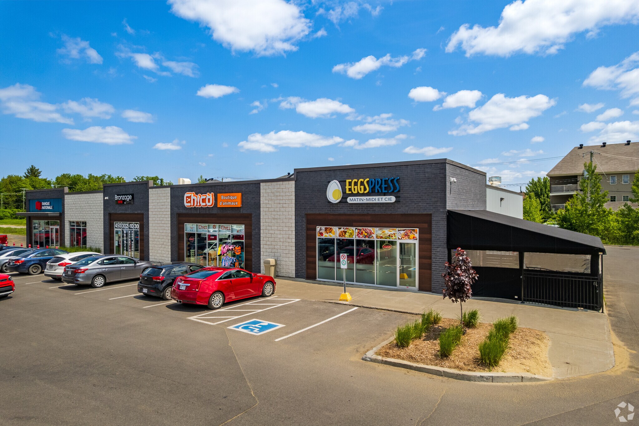 2305 Av Du Marché, St-Lin-Laurentides, QC for lease Primary Photo- Image 1 of 10