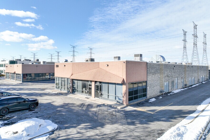 220 Royal Crest Ct, Markham, ON à vendre - Photo principale - Image 1 de 1