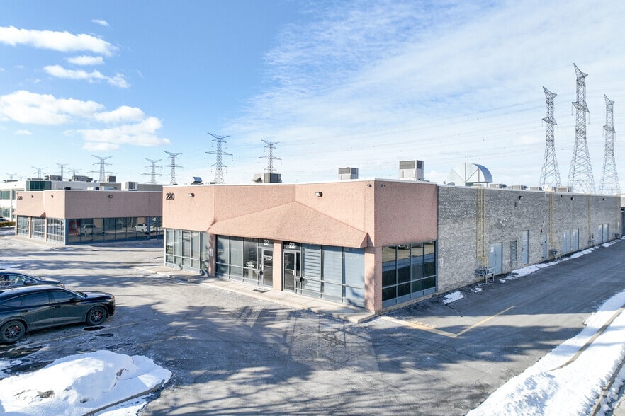 220 Royal Crest Ct, Markham, ON for sale - Primary Photo - Image 1 of 1